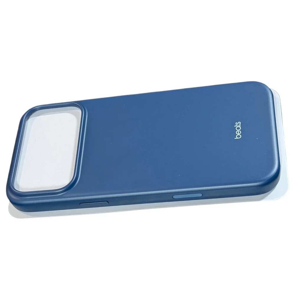 Cc4O Beats Case‎ w/Magsafe for iPhone 17 Pro Max 6.9